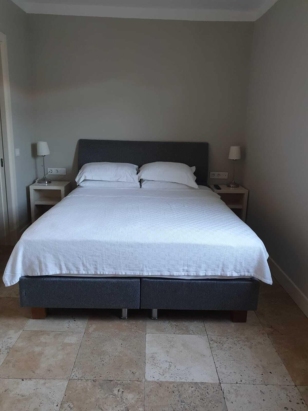 STANDARD, DOUBLE BED