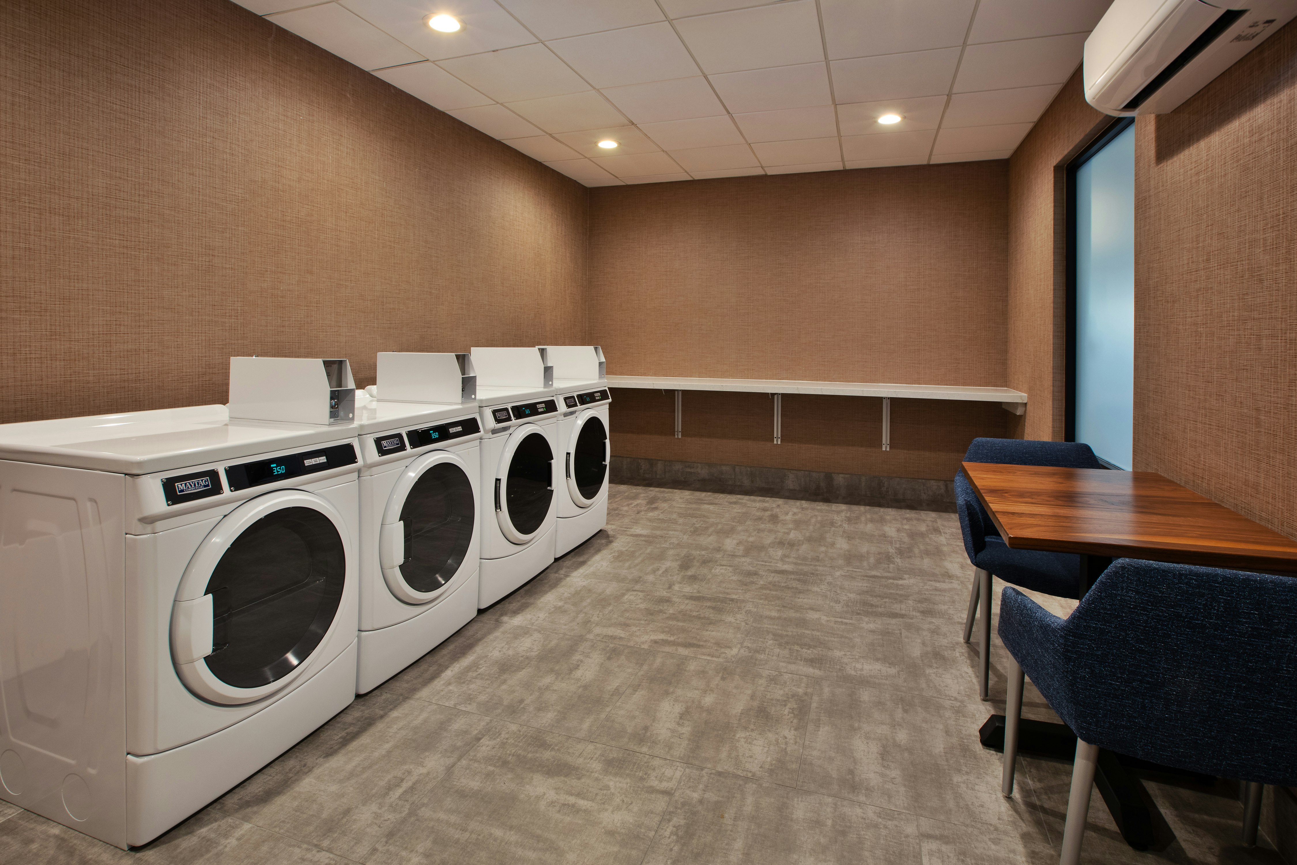 Hampton Inn Suites Spartanburg I 26 Westgate Mall 54/59