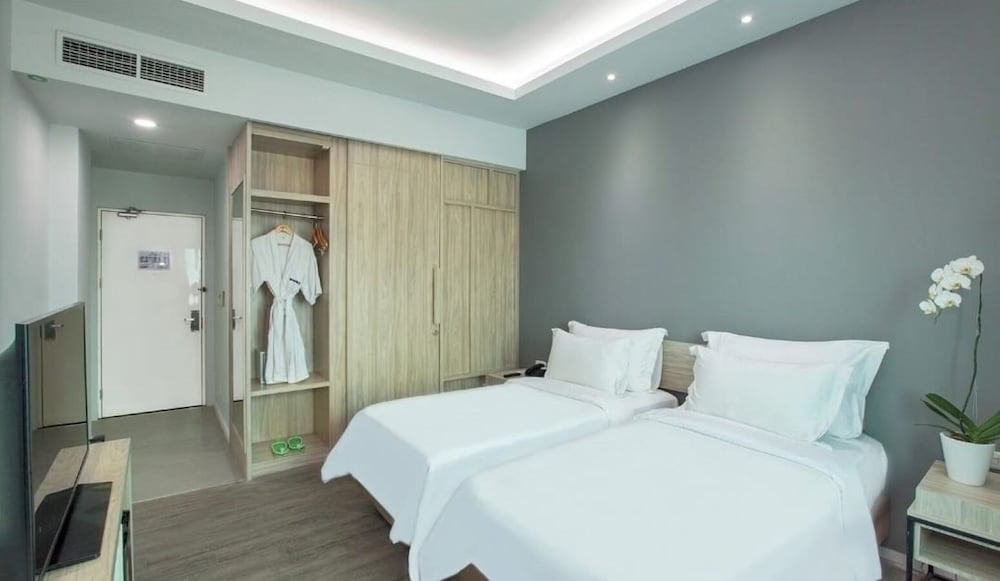 Executive, Twin Beds
