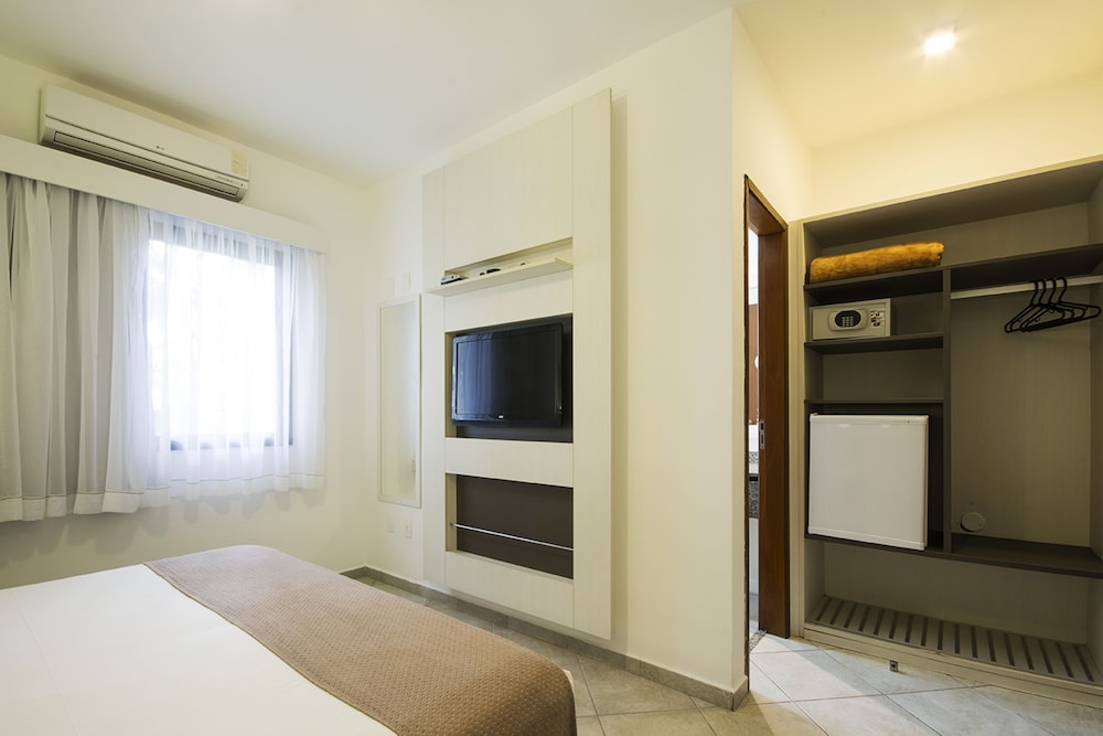 Hotel Ilhas da Grécia 37/85