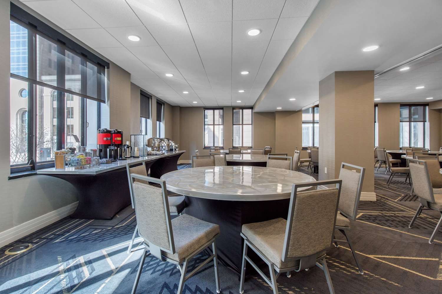 Renaissance Saint Elm Dallas Downtown Hotel 36/47