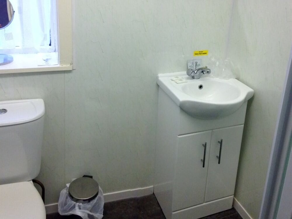 Hazelgrove Guest House 25/25