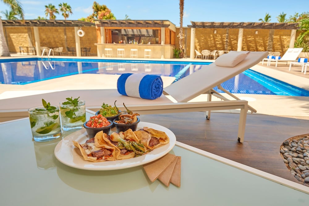 City Express Plus by Marriott Cabo San Lucas 55/69