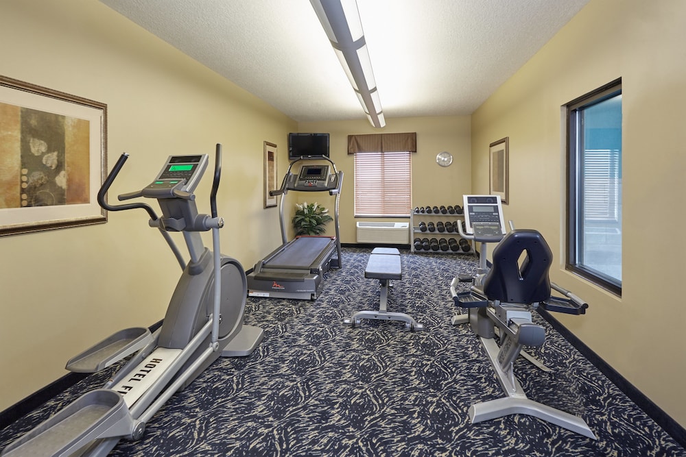 Holiday Inn Express Hotel Suites Pekin Peoria Area 37/62