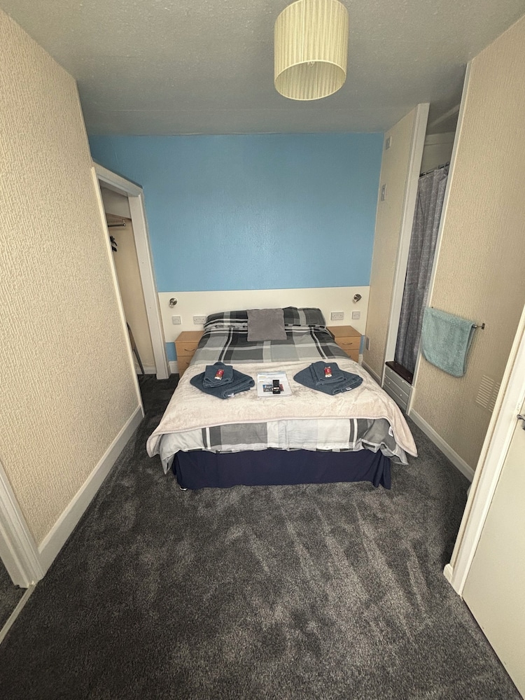 Ivydene Hotel 40/50