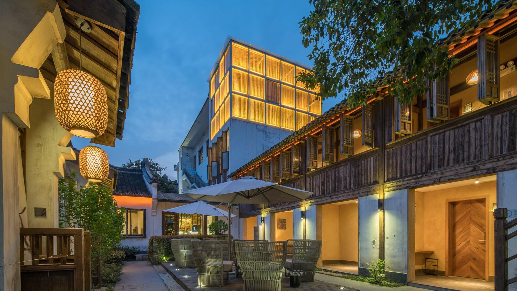 Tongxiang Wuzhen Yuexiang Inn 8/50