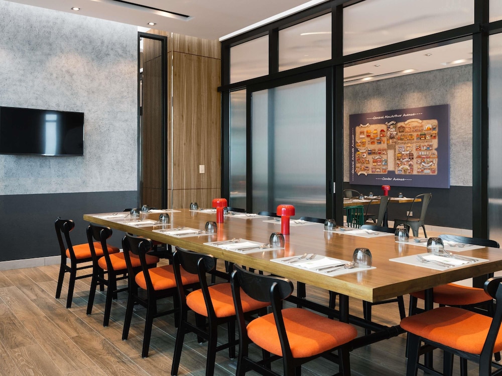 ibis Styles Manila Araneta City 64/66