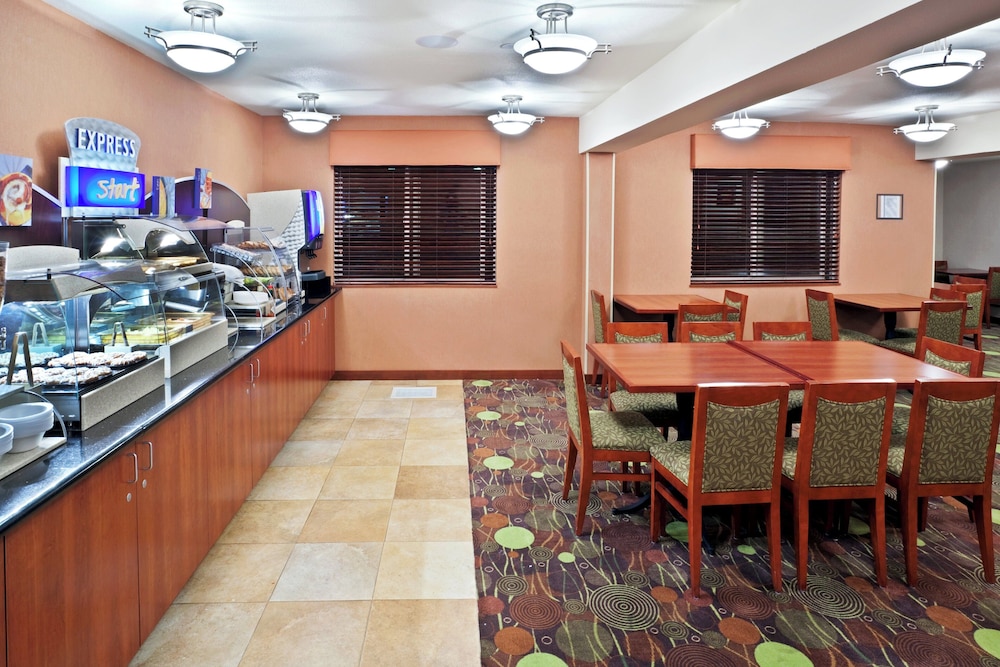 Holiday Inn Express Portland South - Lake Oswego 60/79