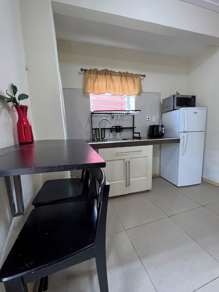 Mustique Suites Curacao 5/50