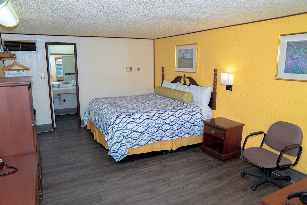 South Wind Inn 4/27
