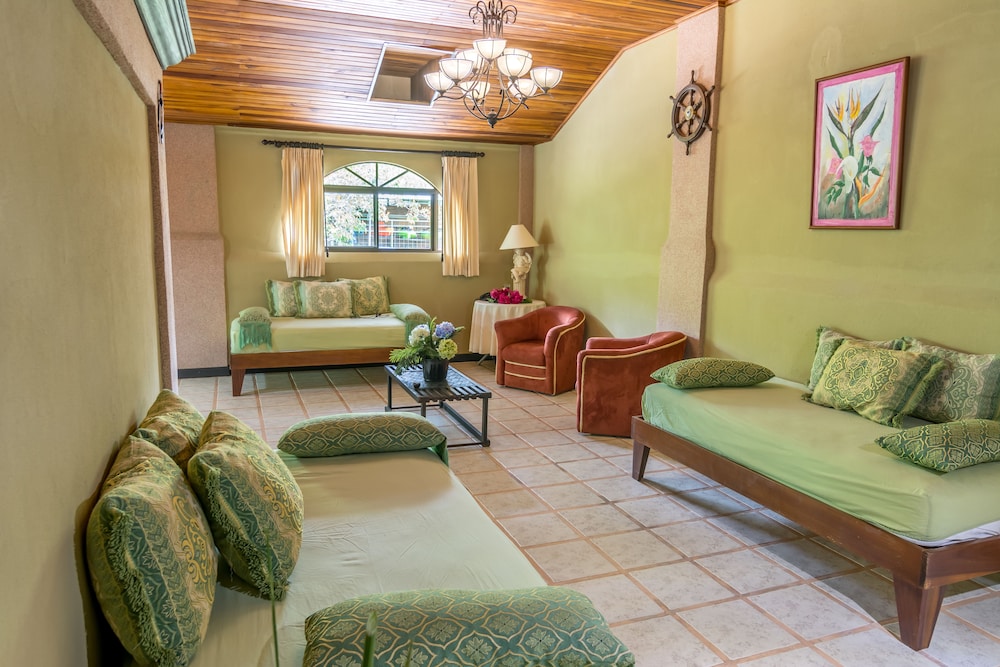 Kayak Lodge 15/40
