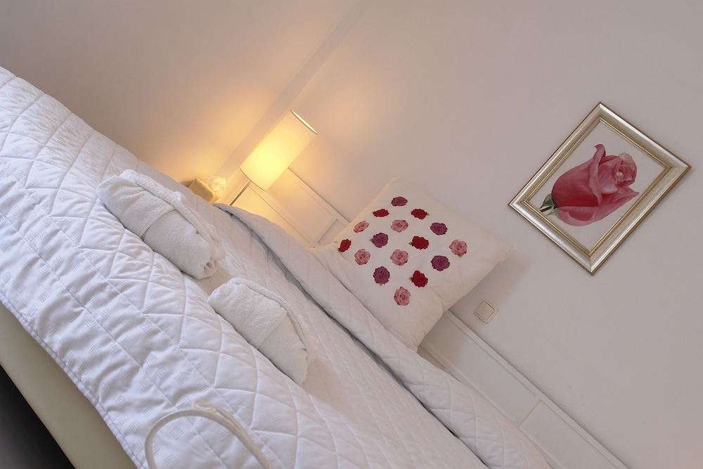 Paradise Art Hotel 14/57