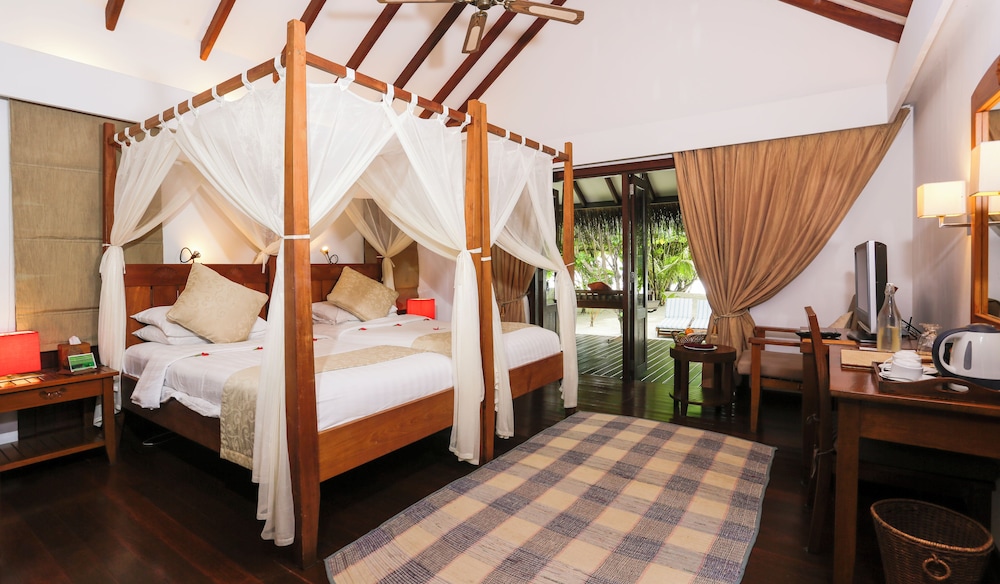 Medhufushi Island Resort 21/96
