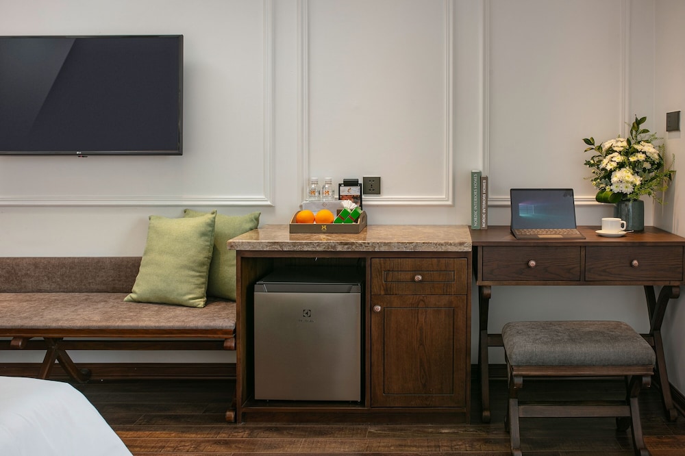 Hanoi Allure Hotel 57/60