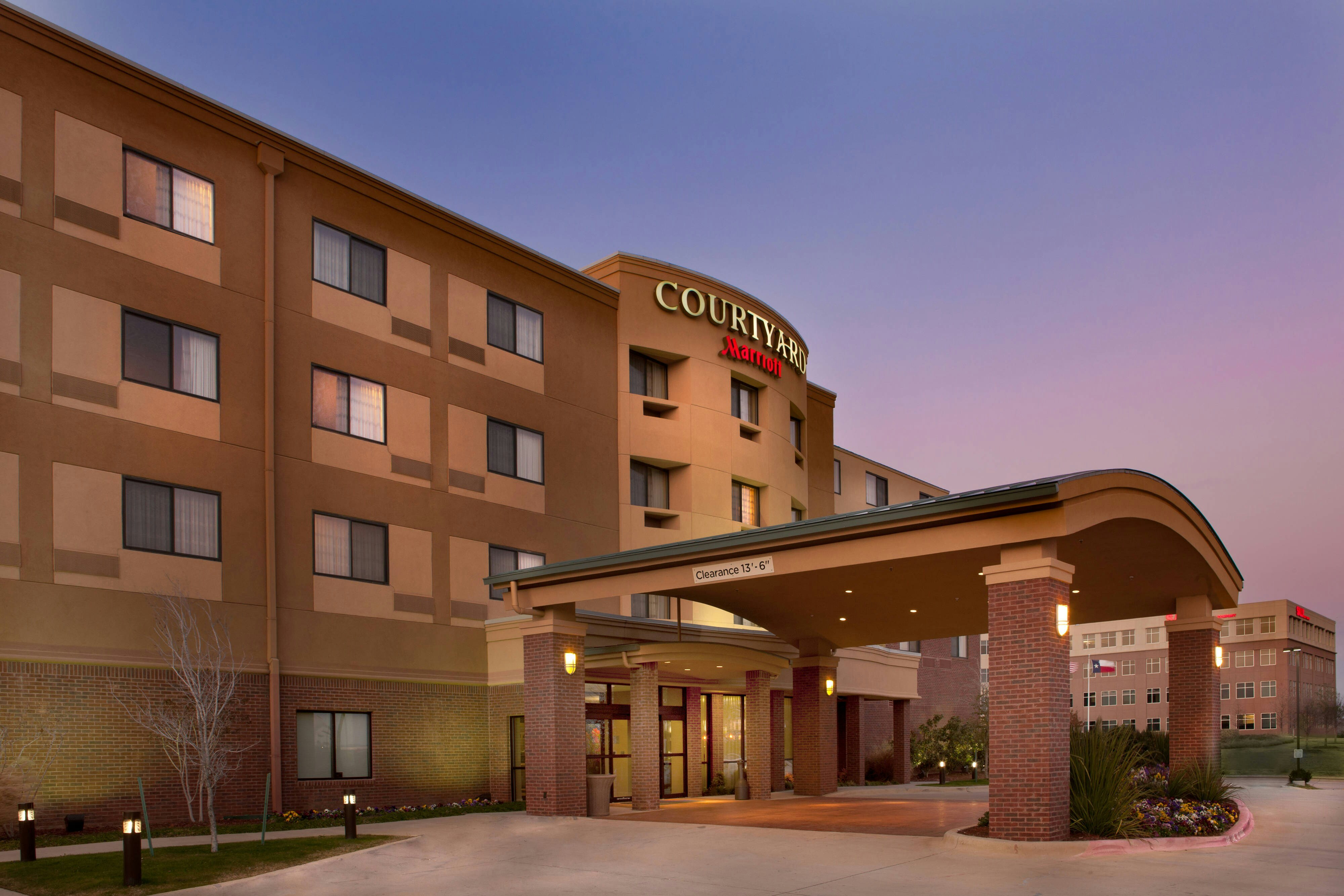 Courtyard Marriott Denton 1/47