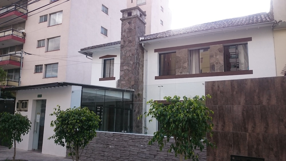 Art Plus Hotel 6/48