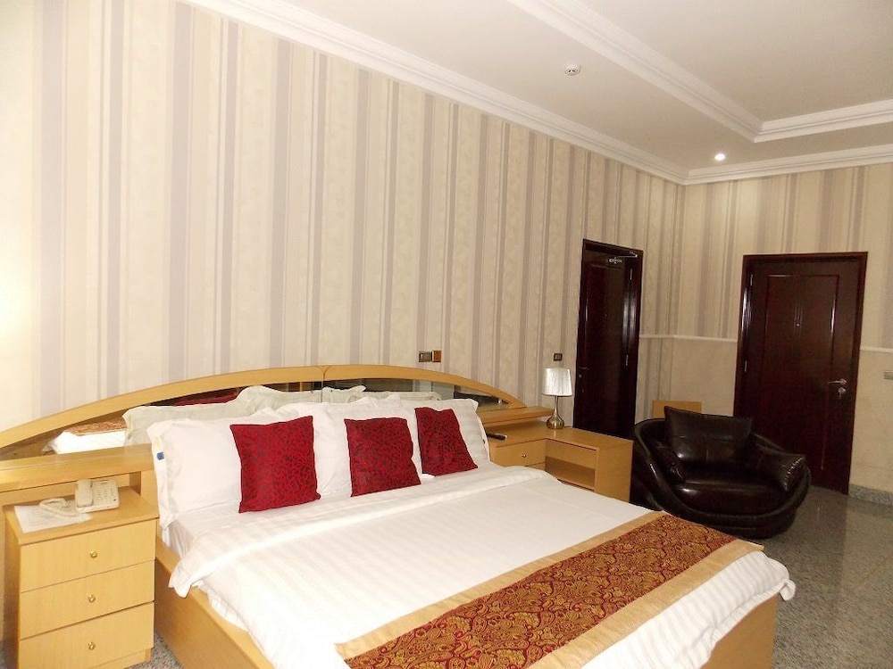 Best Western Plus Ajuji Hotel 9/29