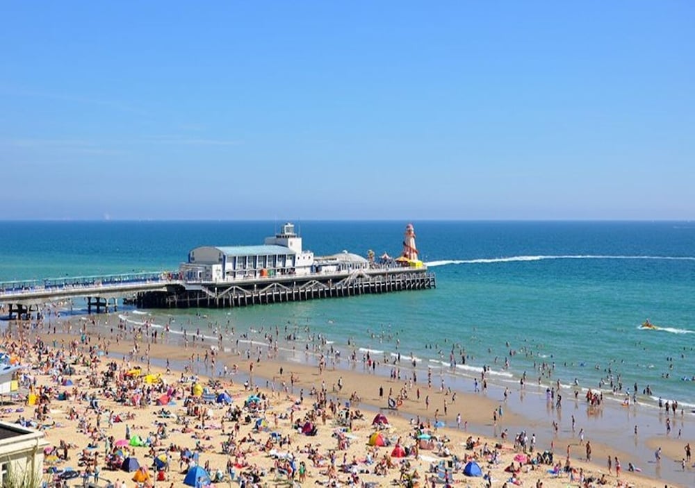 Brooklands Hotel Bed And Breakfast Bournemouth 23/32
