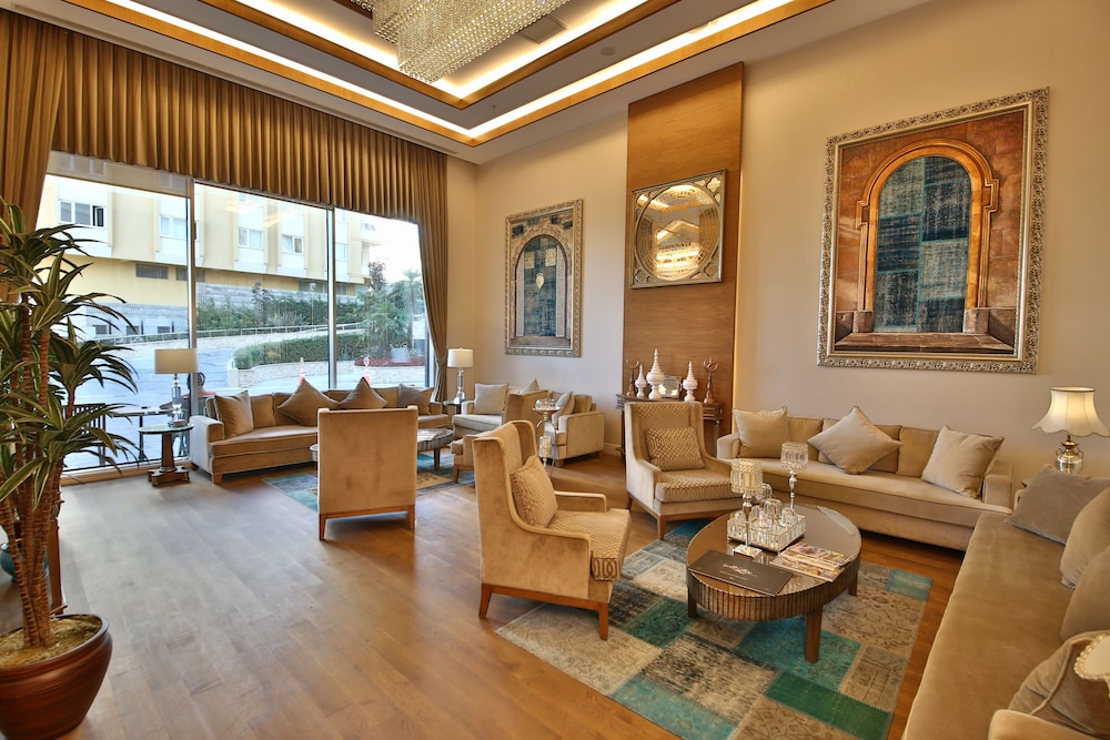 Bof Hotels Ceo Suites 55/73