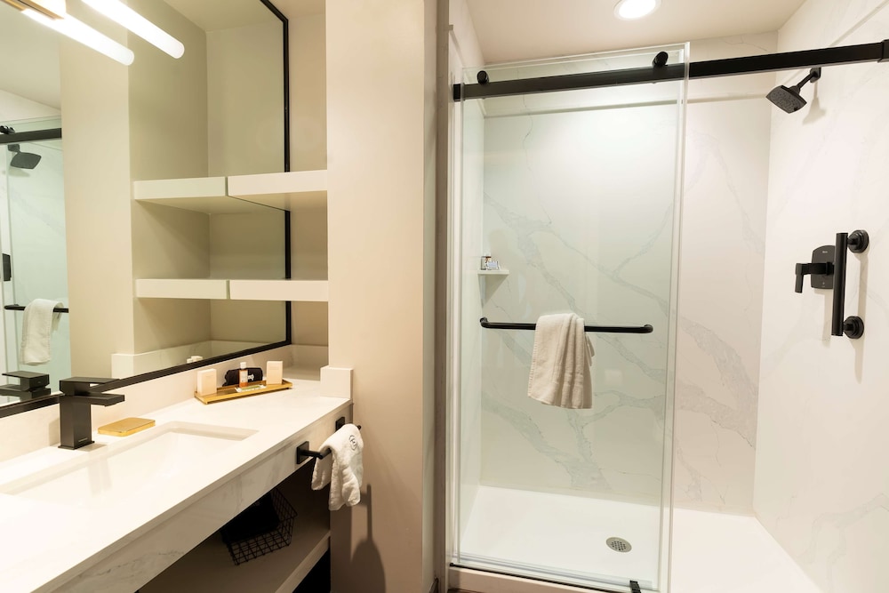 The Exchange Sacramento, Curio Collection by Hilton 14/48