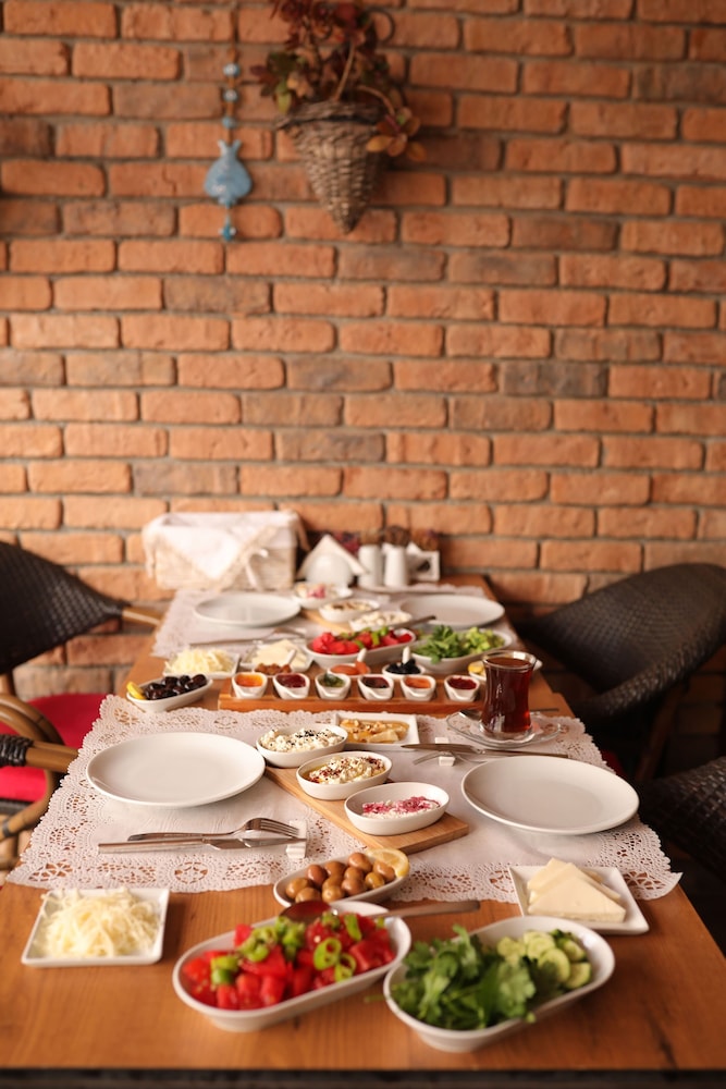 Mandalin Pansiyon 19/24