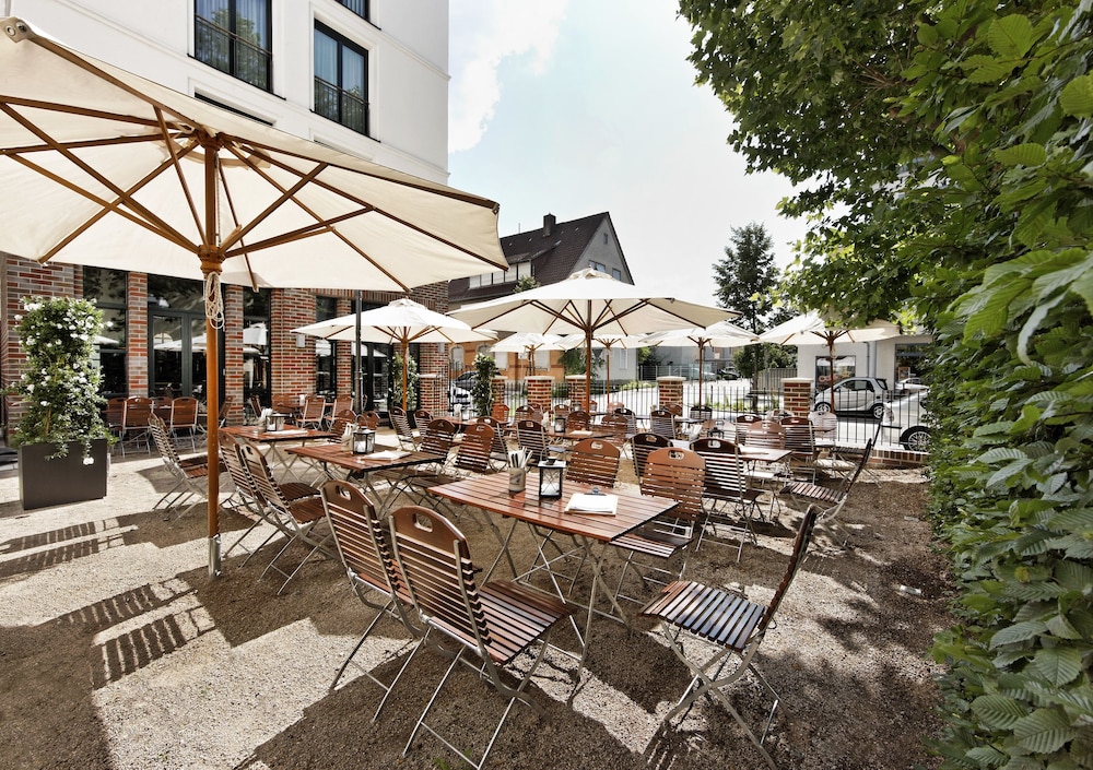 Parkhotel Stuttgart Messe-Airport, WorldHotels 67/71