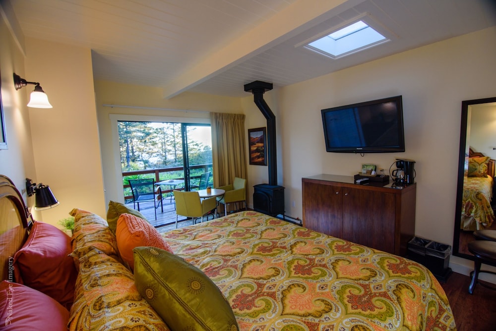 Inn at Buckhorn Cove 45/59