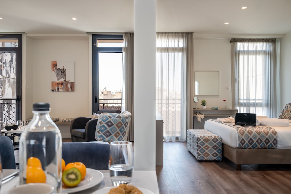 Urban Nest Suites and Apartments 19/75