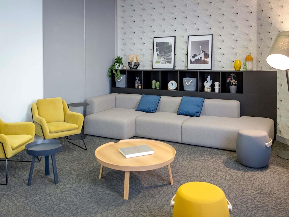 Mercure Hyeres Centre 51/73