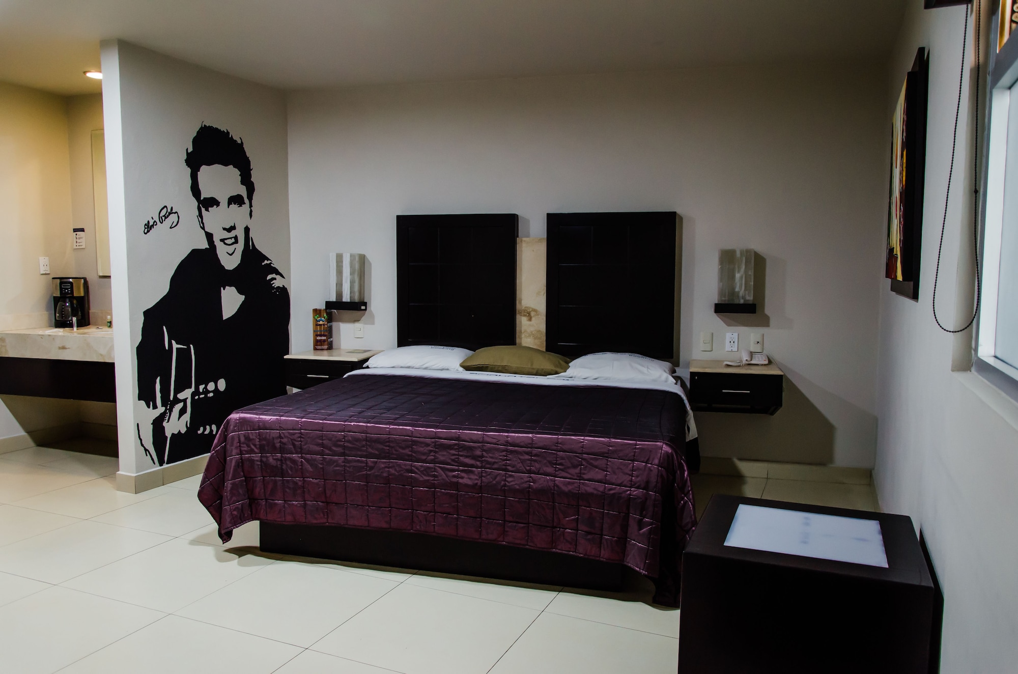 جناح بسرير كينج بجاكوزي، Hotel Velario 4/9