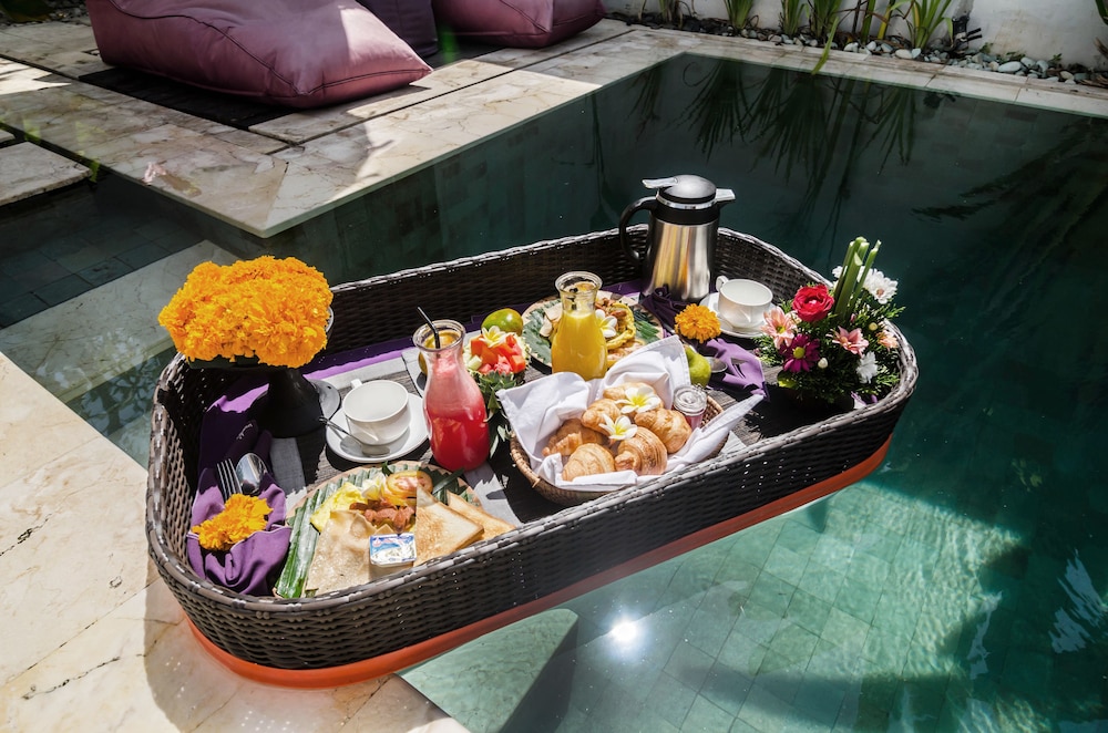 ANEMA VILLA SEMINYAK 58/73