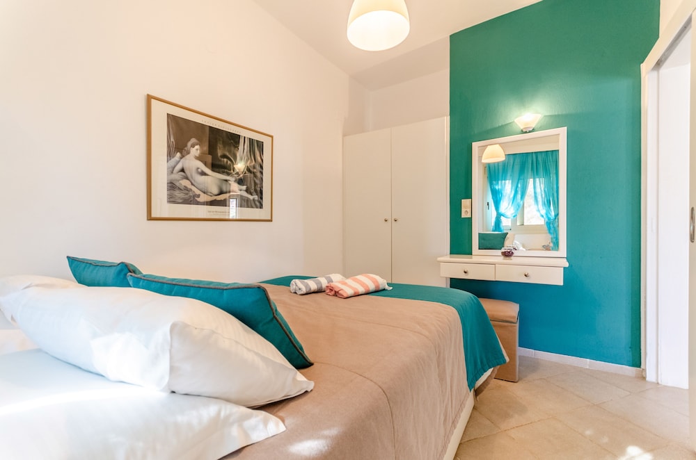 Pela Mare Hotel 48/77