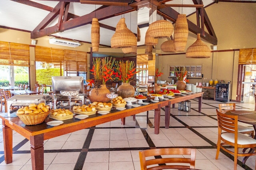 Porto Seguro Eco Bahia Hotel 66/85