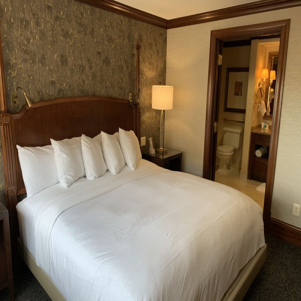 Towers at Kahler Grand Hotel 8/50