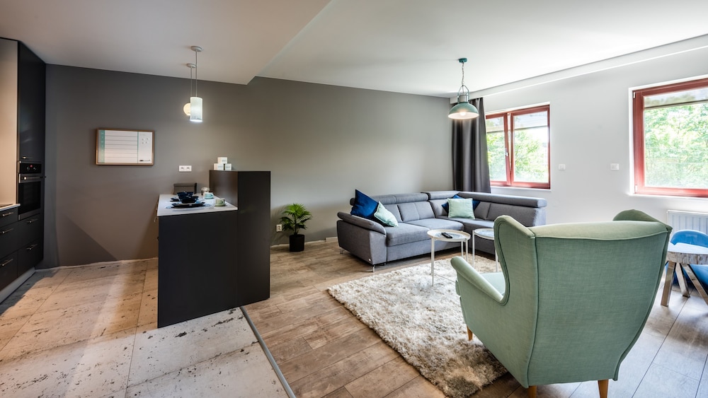 A11 Apartments & Spa Dermique 35/50