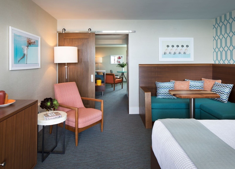 Dream Inn Santa Cruz 25/60