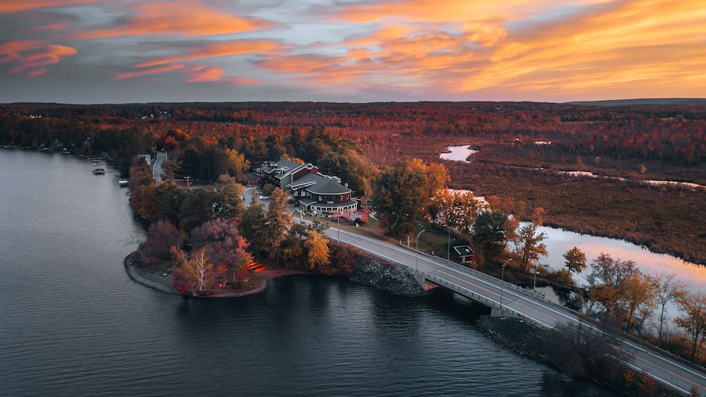 Hotel Lac Brome, BW Signature Collection 55/60