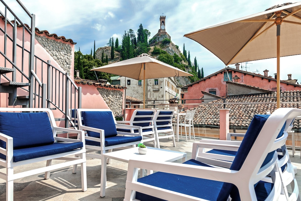 Albergo La Rocca 41/50