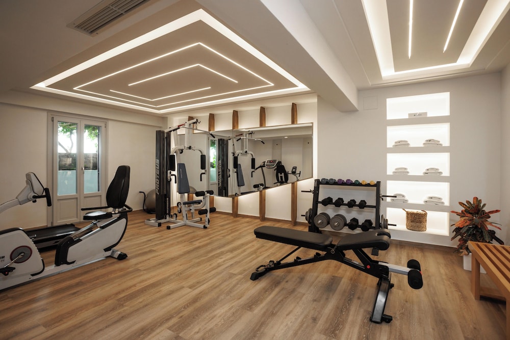 Iria Beach art hotel 41/69