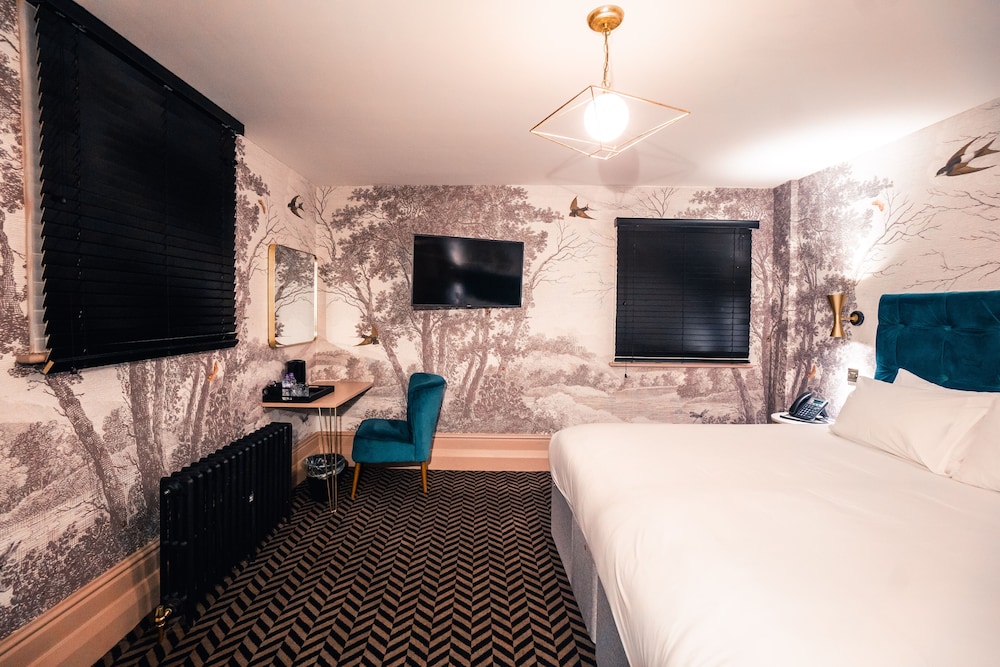 Lock & Key Hotel 15/69