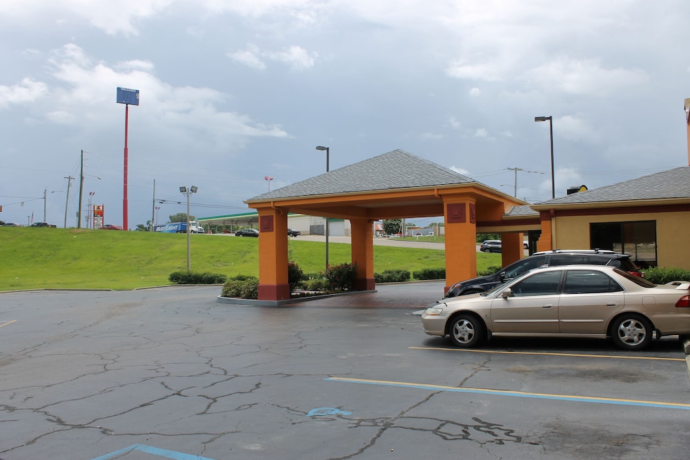 Howard Johnson By Wyndham Vicksburg 28/30