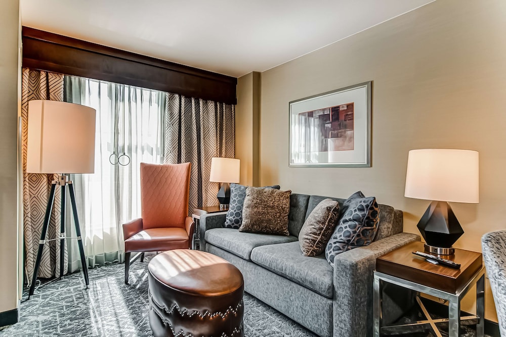 Embassy Suites Atlanta Kennesaw Town Center 36/61
