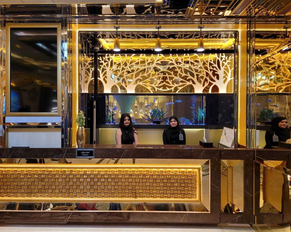 Camphor Hotel 3/31