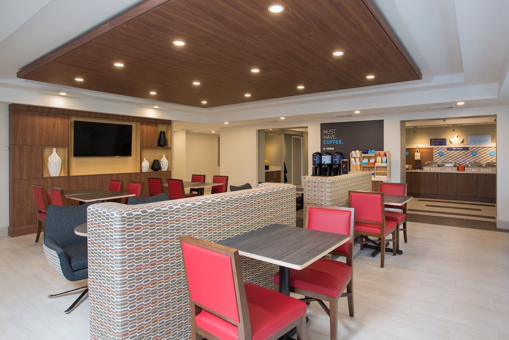 HOLIDAY INN EXPRESS CHELMSFORD 48/65