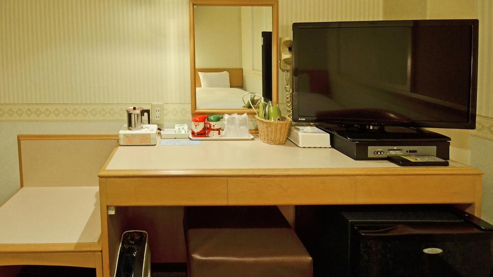 Omura Central Hotel 53/59