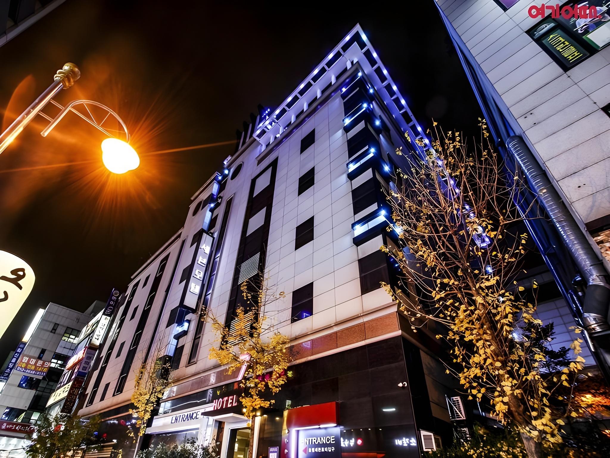 Ansan Hotel Box 2/40