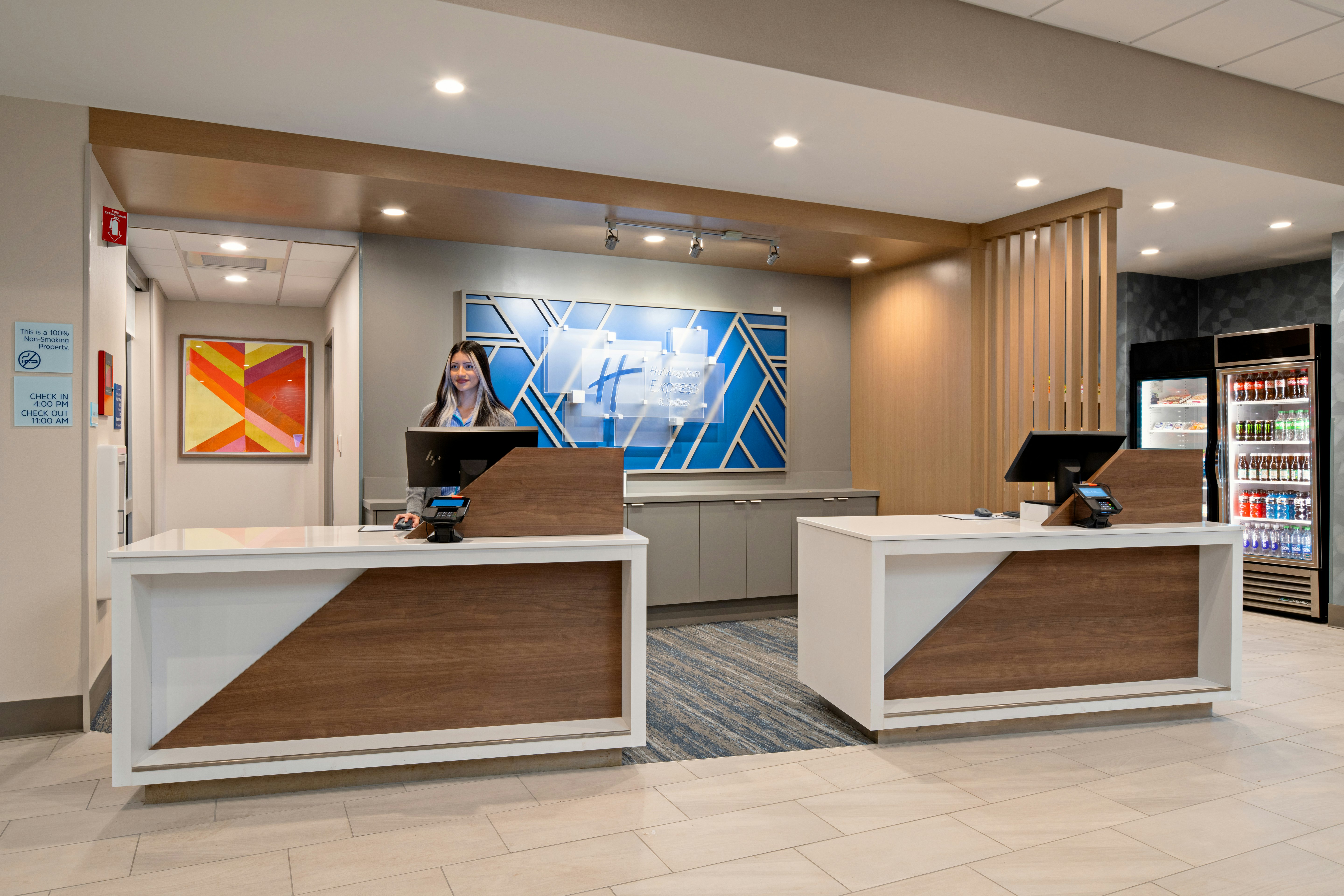 Holiday Inn Express & Suites - Hollister, an IHG Hotel 3/40