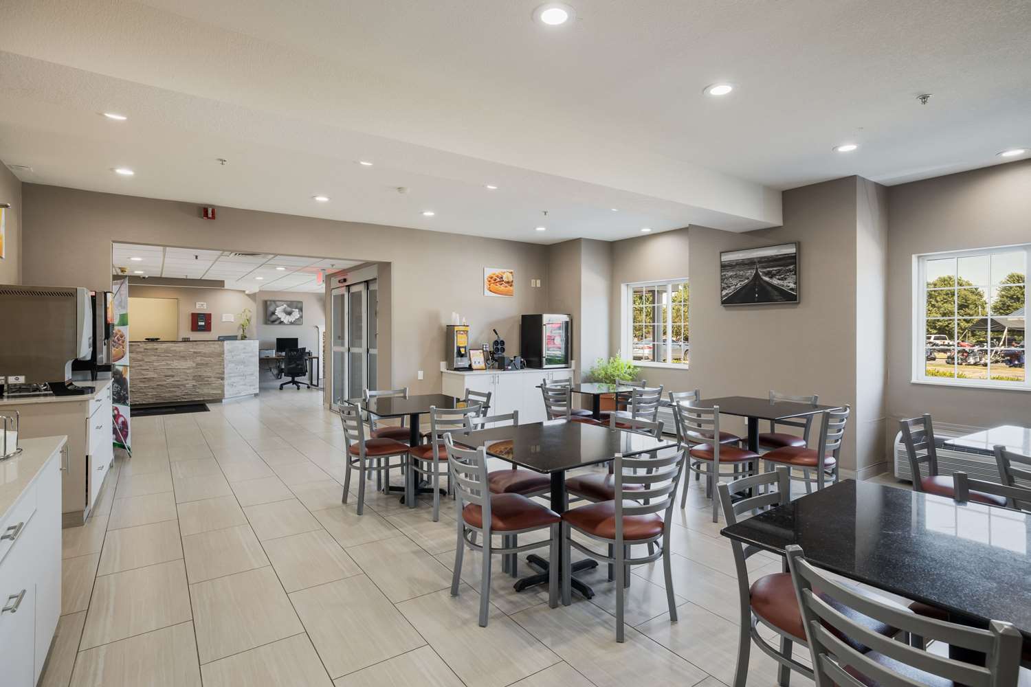 Sonesta Essential Hotel & Suites Kansas City - Blue Springs 8/15