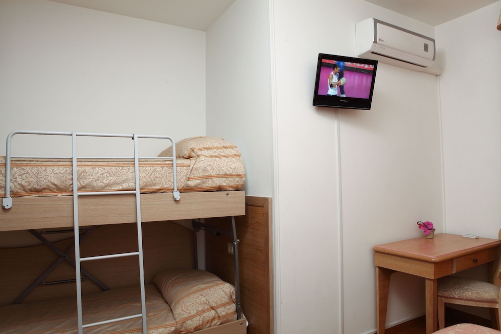 Donatello Hotel 30/42
