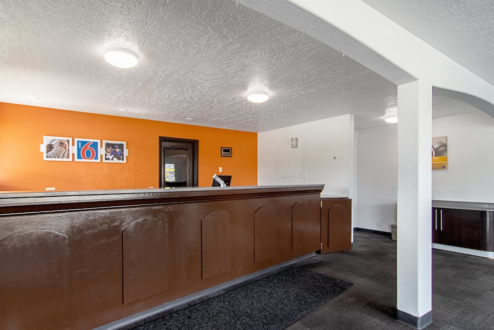 Motel6 Gresham, OR - Portland 12/56